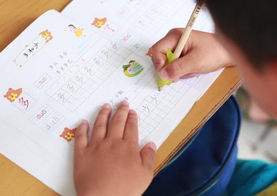 华裔家长如何帮助孩子创建中文语言环境？